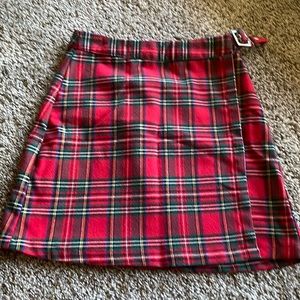 brandy melville mini skirt